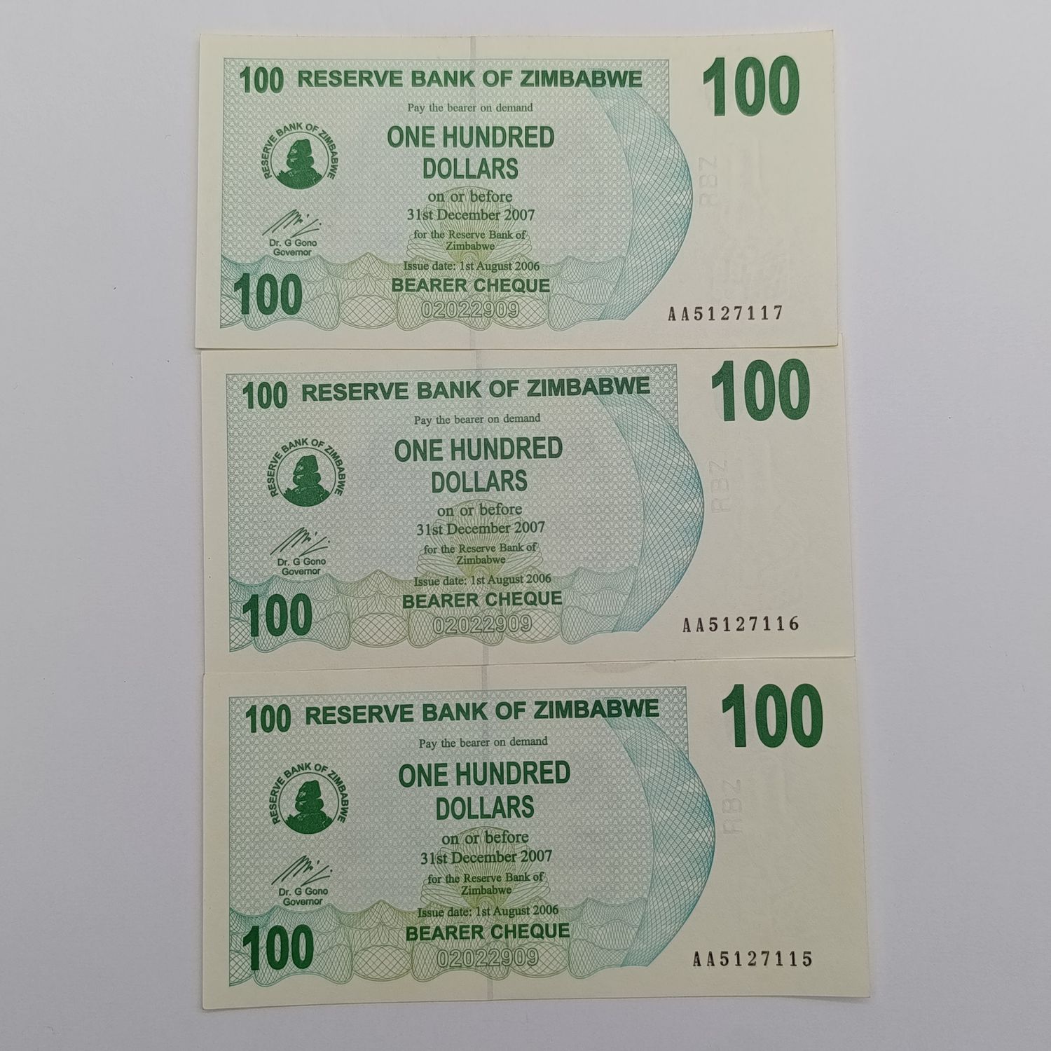 Zimbabwe $100 bearer cheques lot of 3 uncirculated notes with  consecutive numbers - AA