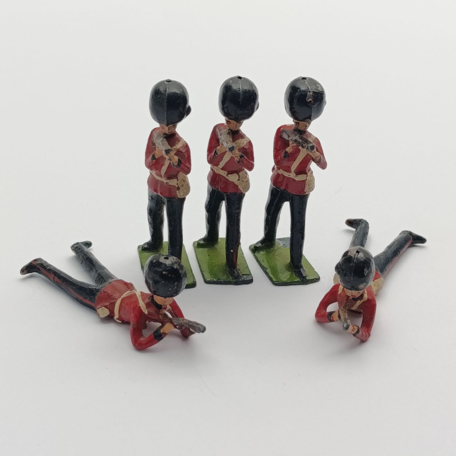 Lot of 5 vintage Britains Ltd lead soldiers with damaged weapons