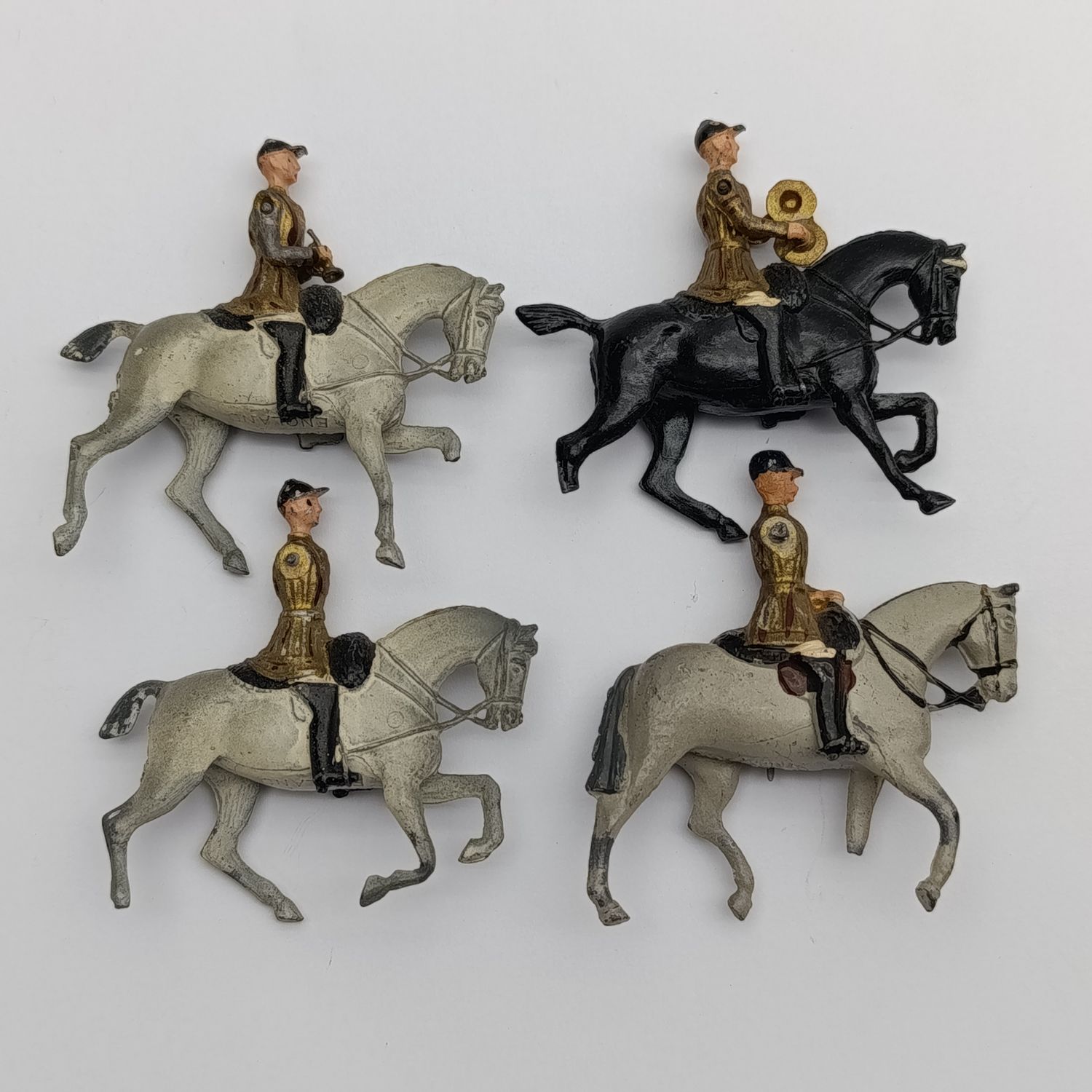 Lot of 4 vintage Britains Ltd cavalry lead soldiers - damaged