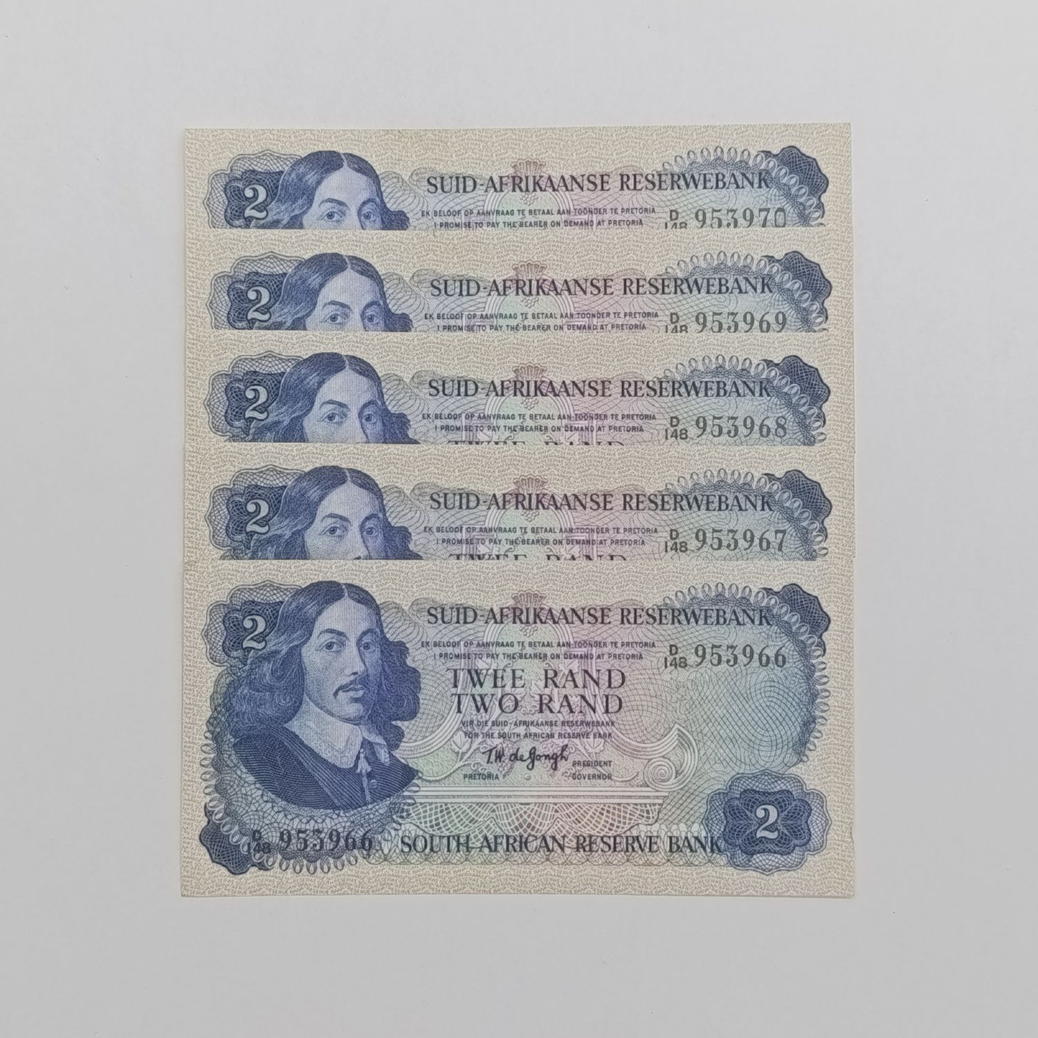 Lot of 5 TW de Jongh 3rd issue R2 notes - uncirculated with consecutive numbers