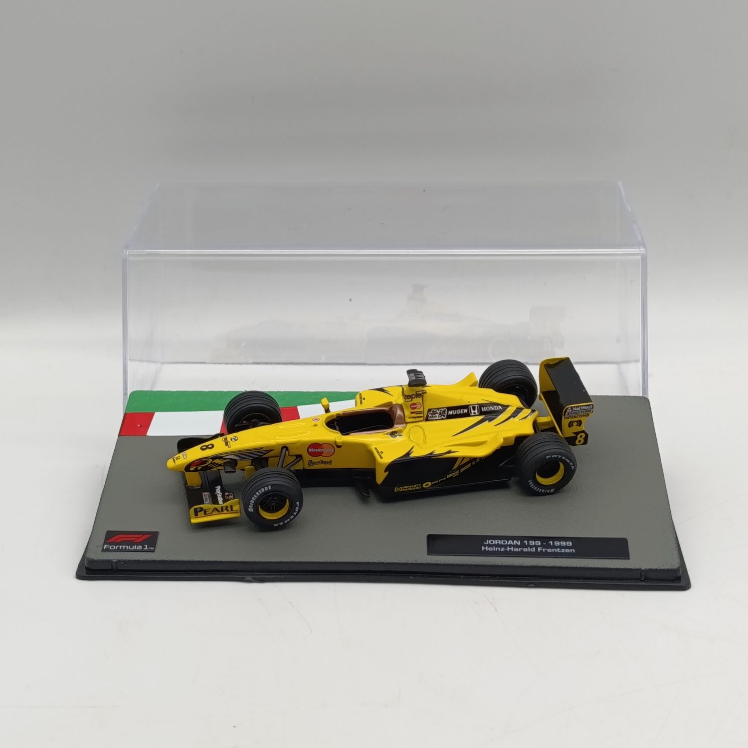 Formula 1 Jordan 199 die-cast racing model car - #8 Heinz-Harald Frentzen