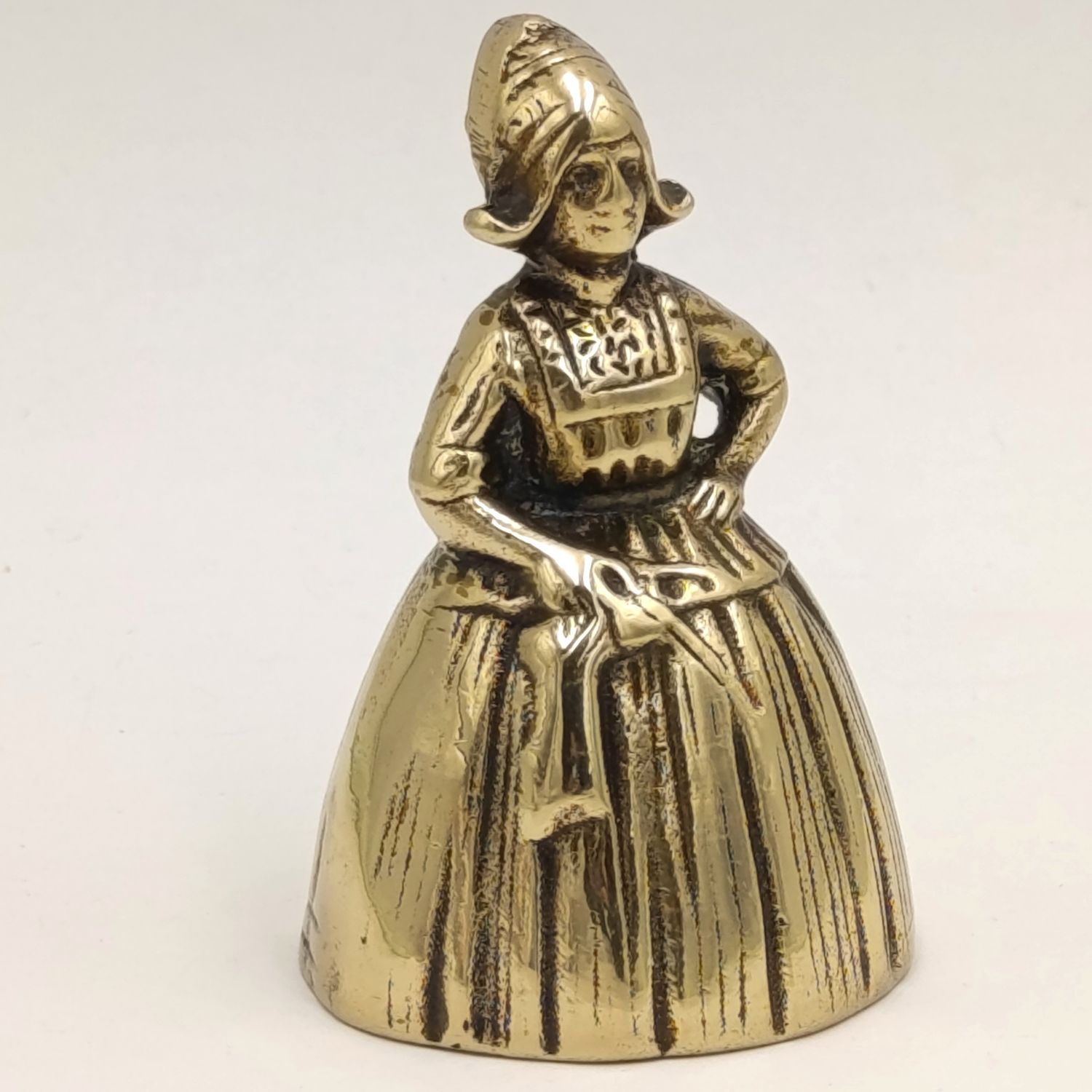Vintage Brass Lady - figurine Bell