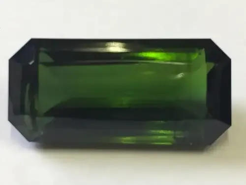 Dark Green Tourmaline of 22.66carat- Emerald cut dark green - With gem lab certificate - Top quality