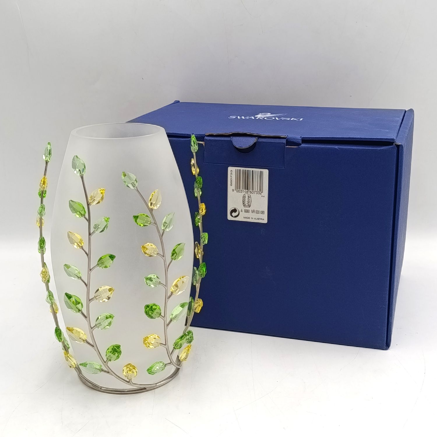 Swarovski Jonquil  Leaves Vase - designed by Yasmine Hurel - in box