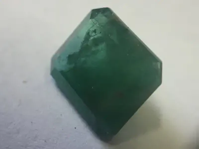 Emerald of 1.922 carat - Emerald cut - Bluish green with Gemlab certificate