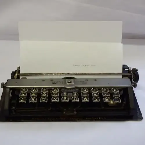 Bennett typewriter circa 1907 - smallest keyboard typewriter ever made