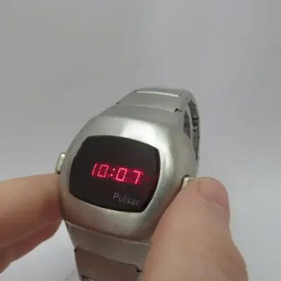 Vintage Pulsar P3 stainless steel digital electronic Mens watch - Chips on glass - Working