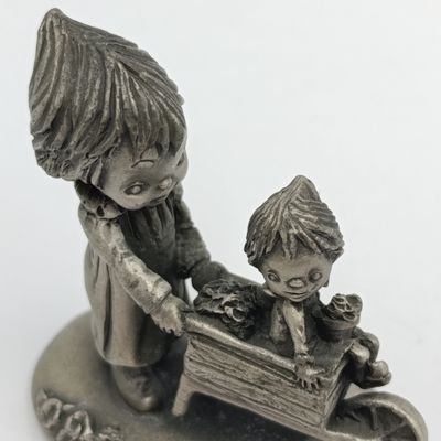 Vintage Little Gallery fine pewter Betsey's Sunshine day figurine