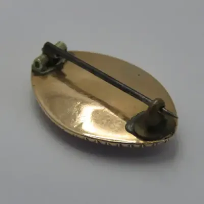 14kt Golden Antique memorial brooch with hair insert - Weighs 3,5 g