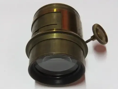Antique brass photography lens - No names - Slot for manual aperture
