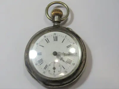 Antique silver pocket watch with horse motif - Working