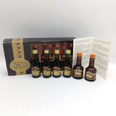 Vintage SA Airways KWV mini Liquor bottle collectors set