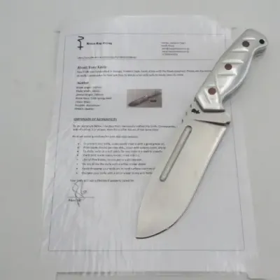 Handmade Hunter fixed blade knife by Riaan Ras with certificate