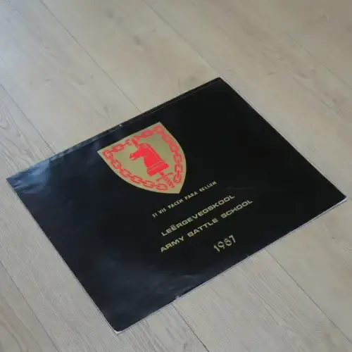 1987 SA Army battle school Calendar with beautiful pictures - Size 49 x 62 cm