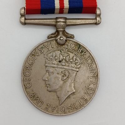 WW2 War medal issued to C169592  E. Taute