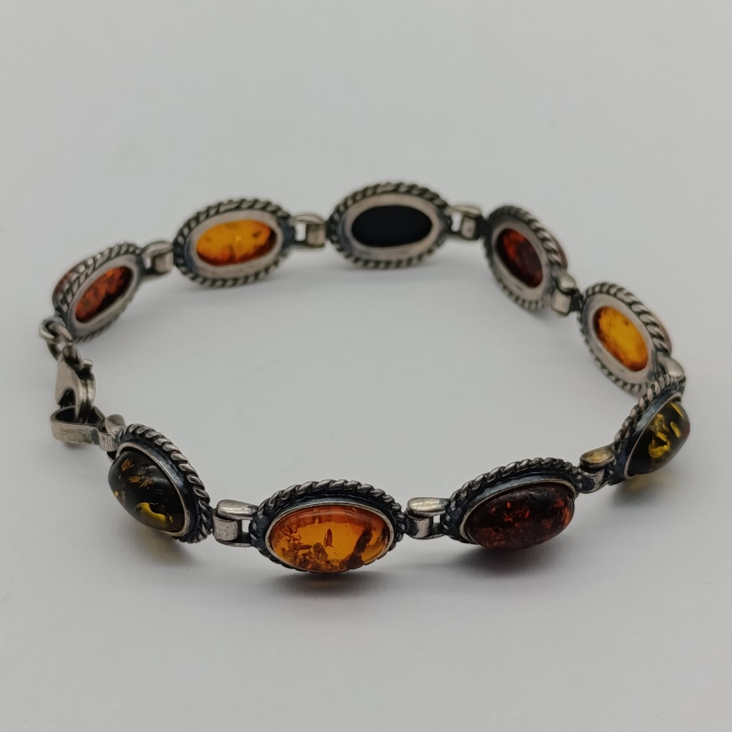 Sterling silver Bracelet with 9 pieces of amber - beautiful piece - 17g