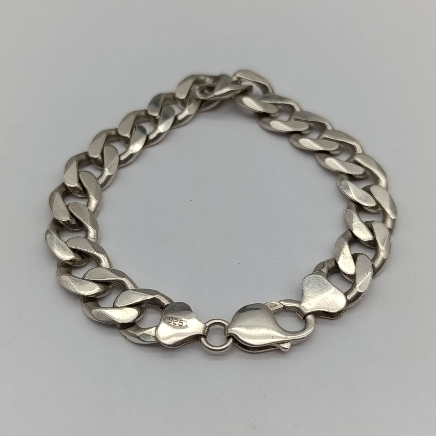 Thick Sterling silver curb link bracelet - weighs 36,3 grams