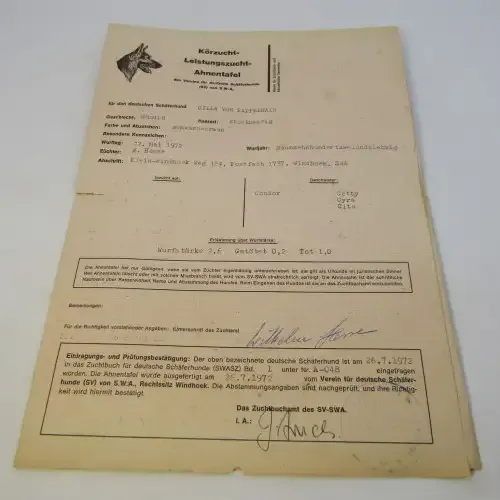 Record for German Shepard dog Cilla vom Poppelhain 1972 - South West Africa - with vaccination certi