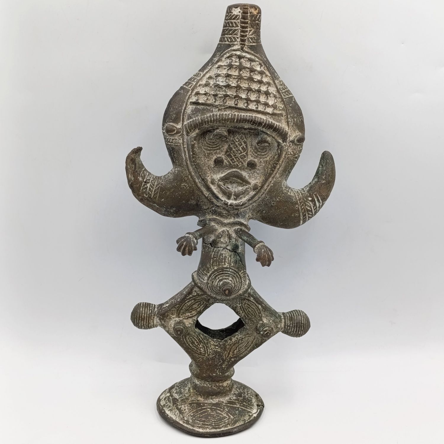 Vintage Mahongwe Bwiti Reliquary Guardian bronze sculpture