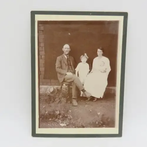 Antique photo of Sannie ( born Marais ) &amp; Maas Jordaan &amp; their 2 children