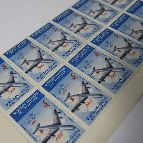 SACC 219 - 1 December 1961 50the Anniversary of 1st SA Flight 3c stamp - Lot of 22 mint with errors