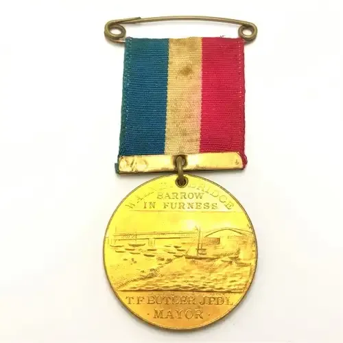 Mayoral medal ( George V ) Walney Bridge Barrow in Furness