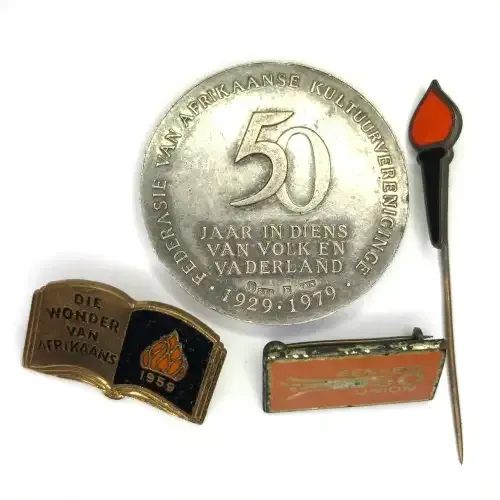 Lot of 4 Africana badges pins - FAK medal and pin - 50 years union - 1959 - Wonder van Afrikaans