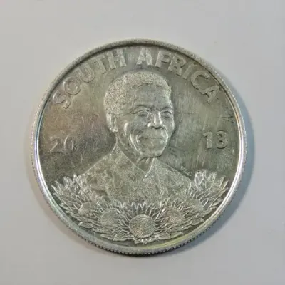 2013 Mandela silver protea R1 - Life of a legend
