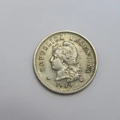 1939 Argentina Ten Centavos - Incomplete 9 of 1939 - Mint error