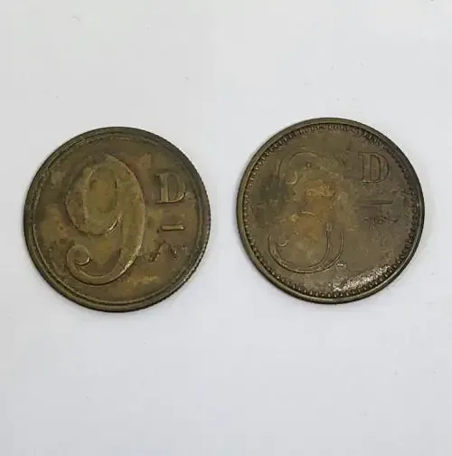 Pair of unusual 3d and 9d tokens