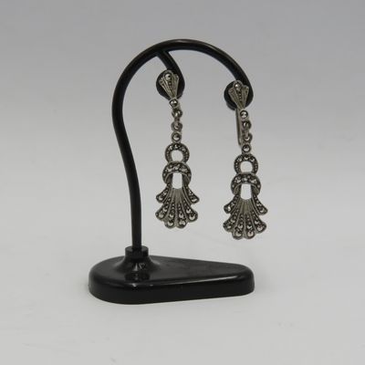 Vintage Sterling silver Marcasite screw-on earrings - weighs 5,6 grams