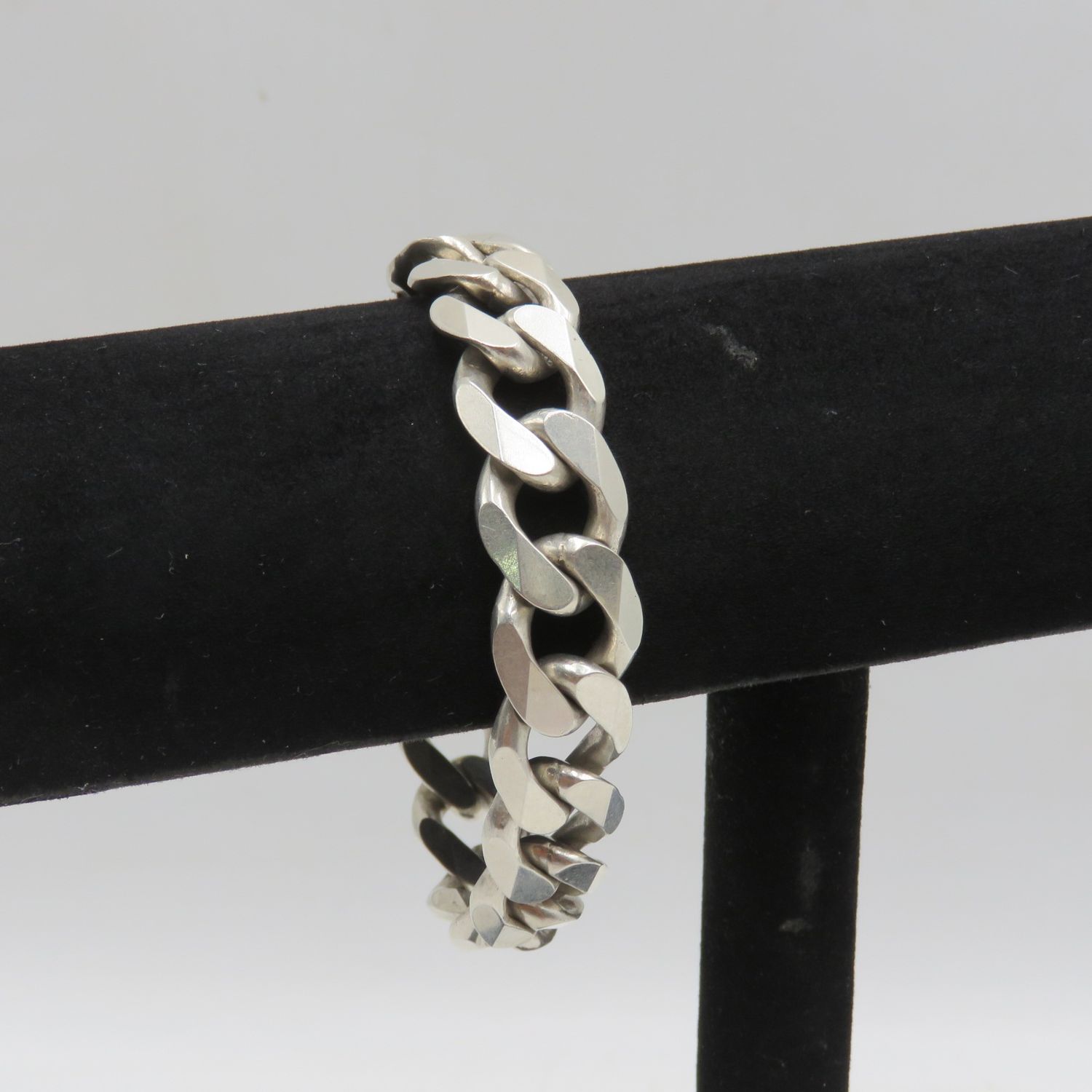Thick Sterling silver curb link bracelet - weighs 58,6 grams
