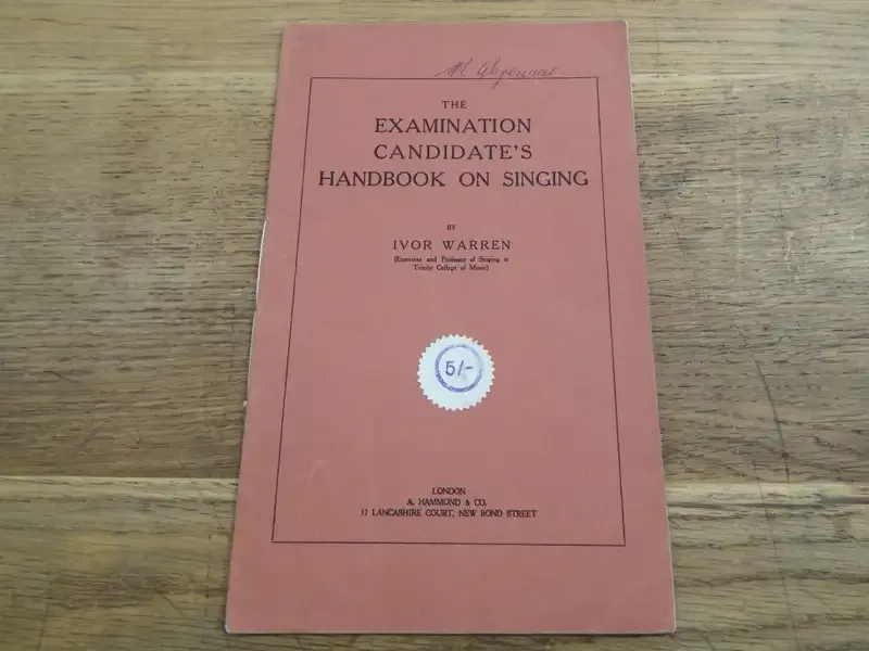 The Examinations Candidate`s handbook on singing - 1934