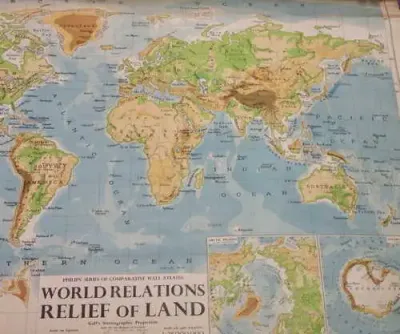 World Relations Philips series of comparative wall atlases - 1950 - 84,5 x 110 cm