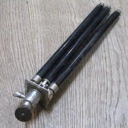 Vintage Leitz Wetzlar camera tripod - 120cm