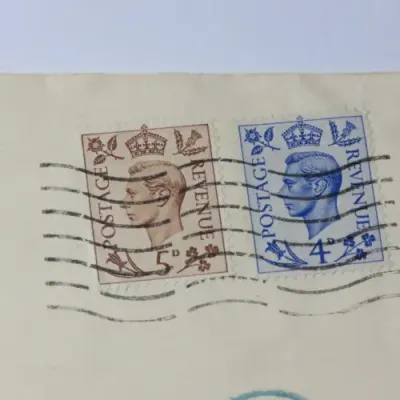 Airmail cover from London to Cairo, Egypt on 1 July 1952 with 5D and 4D stamps