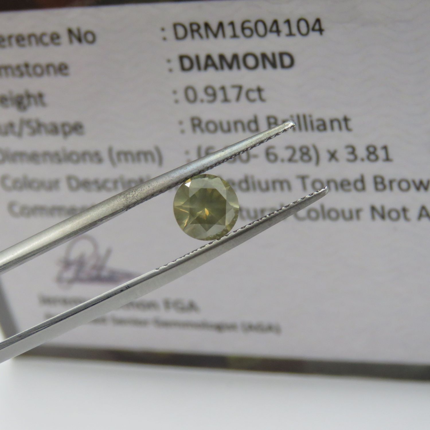 Round Brilliant diamond of 0,917ct with GEMLAB certificate