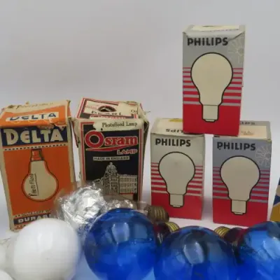 Lot of 22 vintage projector and other lamps