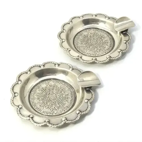Pair of Mexican Plat-Mex-SA sterling silver ashtrays - Weighs 40 grams