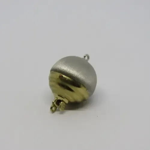 9kt Gold ball clasp - Weighs 1.7g