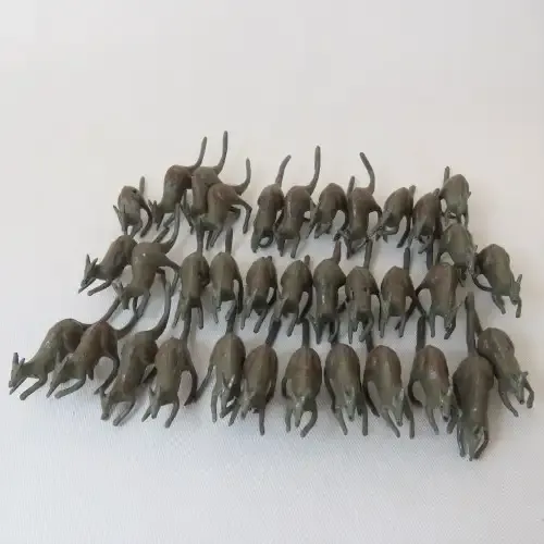 Troop of 35 vintage lead kangaroos