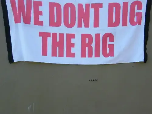Banner Flag ` We dont dig the rig ` - 207 cm x 97 cm