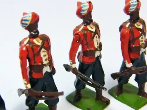 Set of 4 Indian Regiment lead soldiers