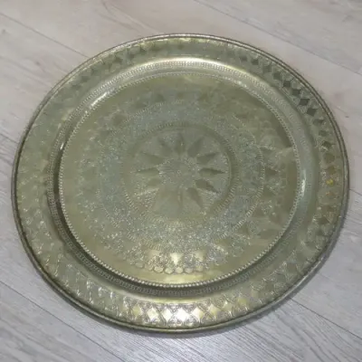 Large brass wall hanging plate - Size 64 x 64 cm