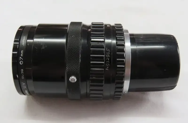 Nikkor-P 1:4 F200mm lens for Zenza Bronica - Little bit of dust inside