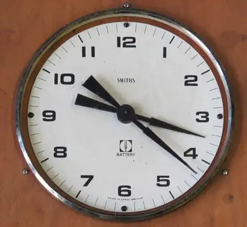 Vintage Smiths Battery clock - Well used, but working