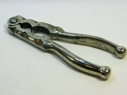 Vintage nutcracker with double opening - as per photo