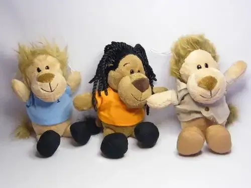 3 Dutch Soccer Lions - no1, 5 and coach 