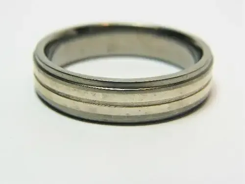 Mens Titanium ring with engraved Arthur Kaplan inside - size Z+