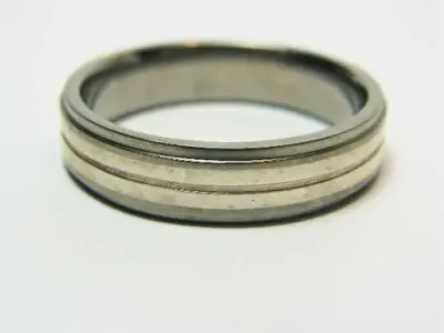 Mens Titanium ring with engraved Arthur Kaplan inside - size Z+